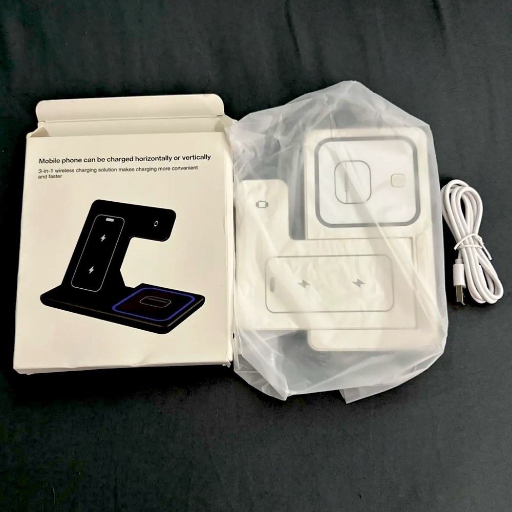 3-in-1 wireless charger for cell phone